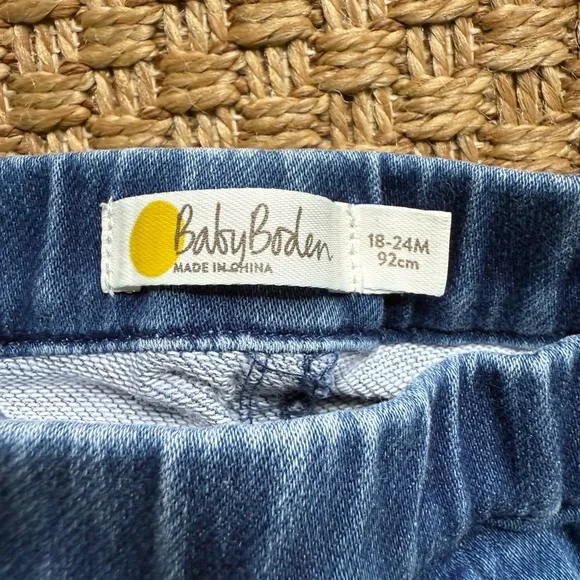 Baby Boden Blue Jeans size 18-24m - Picture 3 of 3